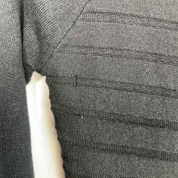 Energie Black Striped Raglan Long Sleeve Lightweight Sweater Small - Picture 2 of 5